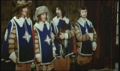 Frappe avec les bottes !