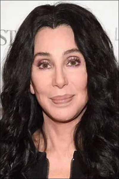 Qui se cache derrière le pseudo Cher ?