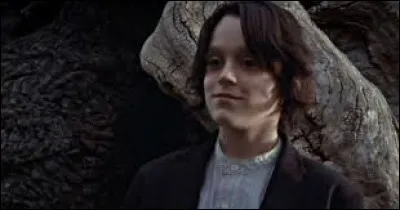 Complète cette citation de Severus Rogue : "Elle est jalouse car elle est une fille ordinaire, et toi...