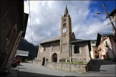 Nous terminons notre balade en région P.A.C.A., à Saint-Martin-de-Queyrières. Village de l'arrondissement de Briançon, il se situe dans le département ...