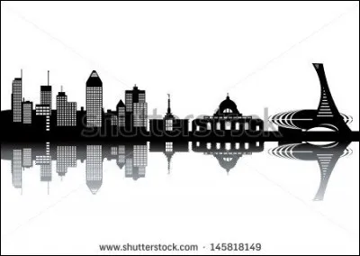 Nous ________ à Montréal.