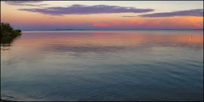 Dans quel h&eacute;misph&egrave;re le lac Victoria, plus grand lac d'Afrique, se trouve-t-il ?