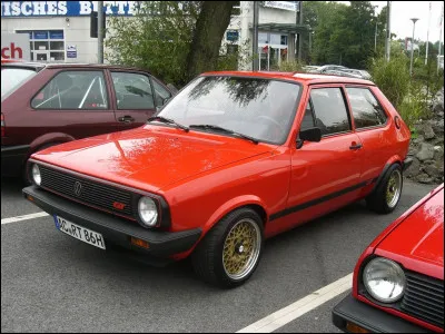 On termine avec une ancienne auto. Quel est son nom ?