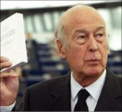 VGE était-il membre de l'Académie française ?