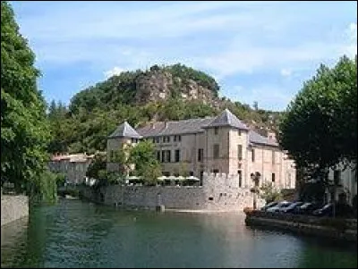 Je vous propose de partir en Occitanie à la découverte du château de Lunas. Commune de l'arrondissement de Béziers, au confluent du Gravezon, du Nize et du Dourdou, elle se situe dans le département ...