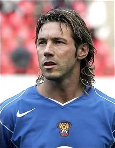 Dans quels clubs francais le russe Alexander Mostovoi a-t-il joué ?