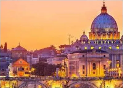 Dans quelle région se trouve la ville de Rome, en Italie ?