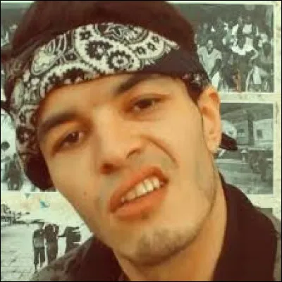 Quel est le nom de cet artiste ?