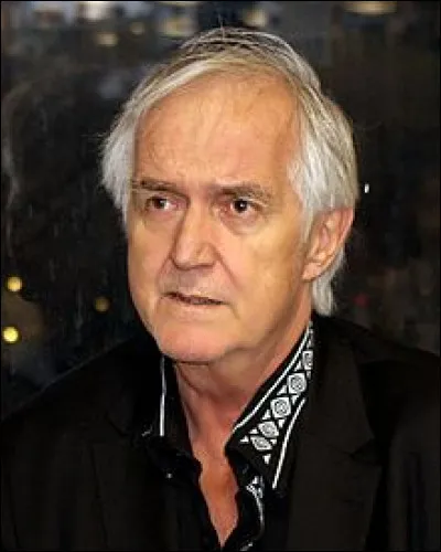 C'est le pays de Henning Mankell, romancier et dramaturge particulièrement connu comme auteur de la série policière ayant pour héros l'inspecteur Kurt Wallander.