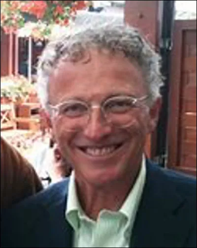 Qui est ce Nelson, animateur et journaliste, spécialiste du patinage artistique ?