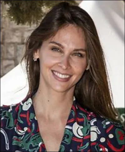 Qui est cette Ophélie, mannequin et animatrice de télévision ?