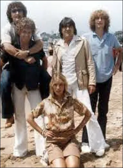 Complétez le titre de cette chanson : "C'est comme ça que...