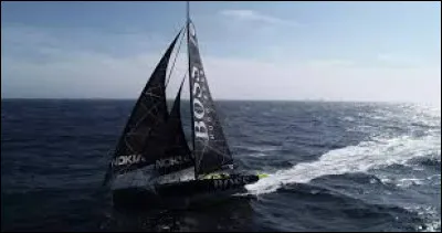 Avant son Imoca révolutionnaire pour cette édition du Vendée Globe, combien de voiliers Hugo Boss Alex Thomson a-t-il eu ?