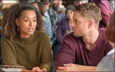 Le nom de famille de Zoe est Baker.