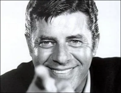 Qui est cet acteur qui tient le rôle de Harvey Miller Jr. dans le film ''Amour, Délices et Golf'' ?