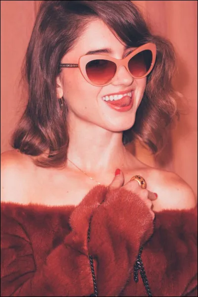 Quel rôle a joué Nathalia Dyer ?