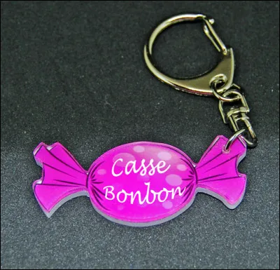 À qui appartiennent les mots "Casse-toi, tu pues" ?