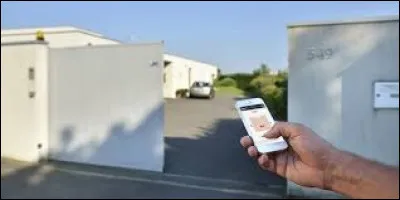 Dans un portail automatisé, il y a la chaîne d'informations, qui...