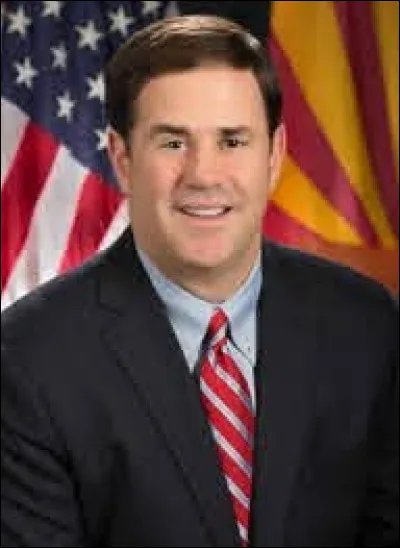 Qui est l'actuel gouverneur de cet État ? (2020)