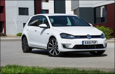 Je vais vous proposer des motorisations. Vous me direz laquelle n'était pas proposée dans la gamme de la Golf 7.
