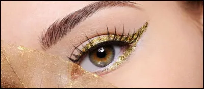 En moyenne, qui des hommes ou des femmes se regardent le plus souvent dans le miroir ?