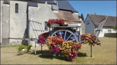 Je vous emmène dans le Centre-Val-de-Loir, à Cléré-du-Bois. Commune de la région naturelle du Boischaut Nord, elle se situe dans le département ...