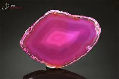 Comment s'appelle cette pierre ?