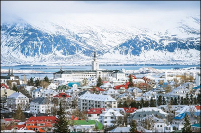 Quelle est la bonne orthographe de la capitale de l'Islande ?