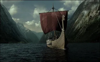 L'Islande a été colonisée par les Vikings à partir du IXe siècle. Quel était le nom des bateaux des Vikings ?