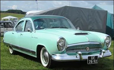 Quelle est cette marque américaine fondée en 1945, disparue en 1955 ?