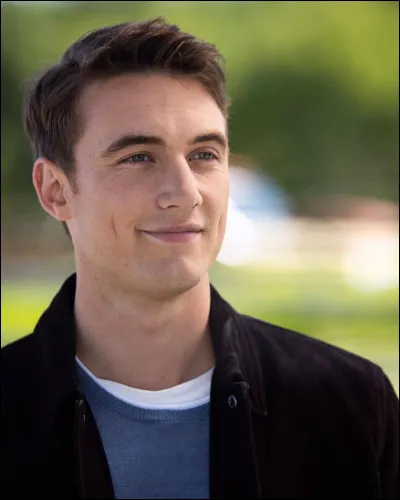 Quel est le nom du personnage qui est sur l'image ?