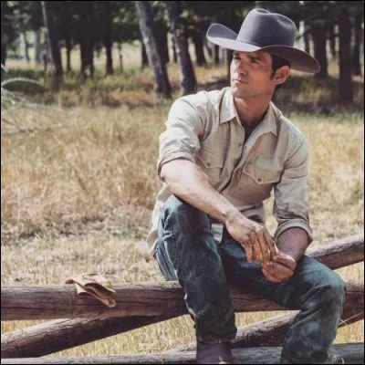 Quel est le nom du personnage qui est sur l'image ?