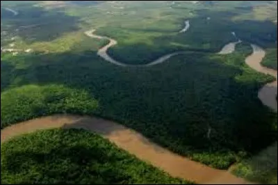 A quel hémisphère l'Amazonie appartient-elle ?