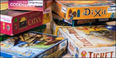Tu aimes faire des jeux de société :