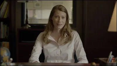 Quel est le personnage joué par Alyssa Sutherland ?