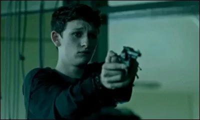 Quel est le personnage joué par Russell Posner ?