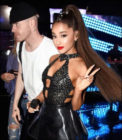 Quel DJ célèbre a mixé le tube « Break Free » ?