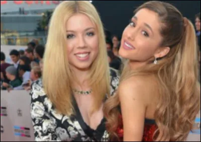 Jennette McCurdy, l'une de ses amies proches, avait fait une petite gaffe. De quoi sagit-il ?