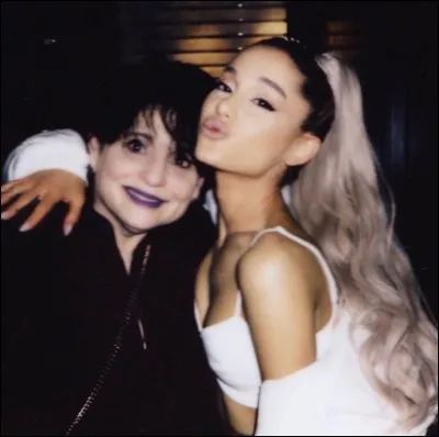 Quel est le métier de sa mère ?