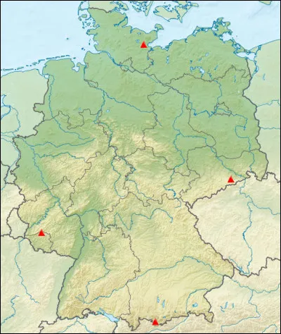 Le point culminant de l'Allemange est la "Zugspitze" (2 962 m). Où se situe-t-elle sur la carte et à quel "train" sont nom fait-il allusion ?