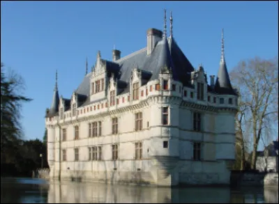 Quel est ce château de style Renaissance française situé en Indre-et-Loire ?
