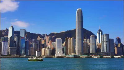 Dans quel hémisphère se situe Hong Kong ?