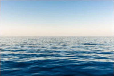 Un océan et une chaîne de montagnes doivent leurs noms à un homme qui a supporté le monde sur ses épaules. Qui est-il ?