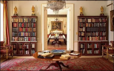 Clarence House (Londres) fut la dernière demeure de la reine mère jusqu'en 2002. Qu'est-il arrivé à ce palais ?