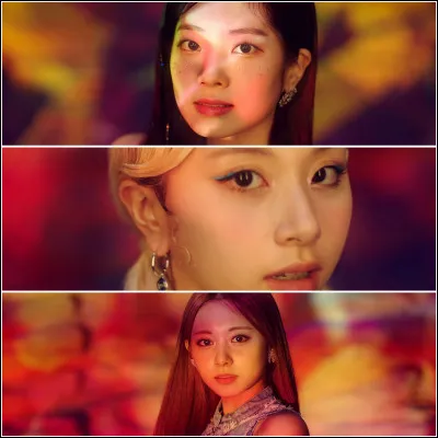 Dans quelle situation les Twice sont-elles au d&eacute;but du MV jusqu'&agrave; ce que la moto vienne tout d&eacute;truire ?