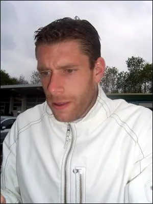 O joue ce dfenseur ?