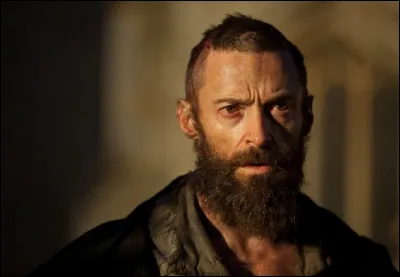 Quel est le nom du personnage condamn&eacute; &agrave; cinq ans de bagne pour vol dans le roman de Victor Hugo ''Les Mis&eacute;rables'' ?