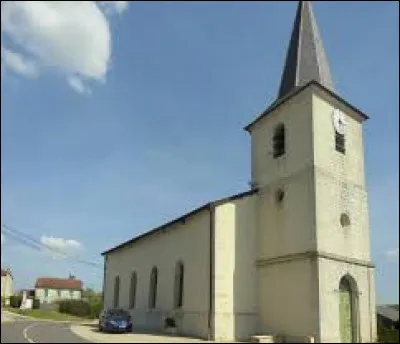 Voici l'église Saint-Marcel de Rainville. Village de l'arrondissement de Neufchâteau, il se situe dans le département ...