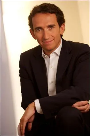 Actuel PDG d'Europe 1, Alexandre Bompard est pressenti pour prendre la prsidence de France Tlvisions. Lequel de ces trois postes n'a-t-il pas dj occup ?