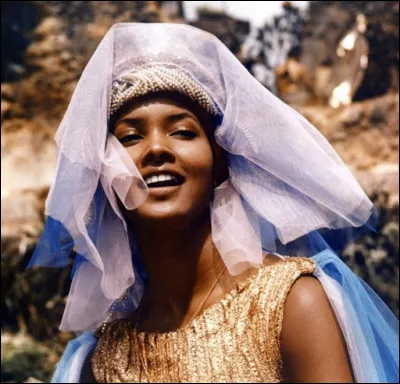 Lors d'une visite diplomatique, Salomon le roi d'Israël sera envouté par la beauté de cette reine de Saba. Qui est-elle ?